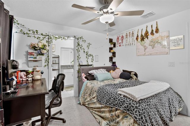 7050 RIPPLE POND LOOP, Zephyrhills, FL 33541