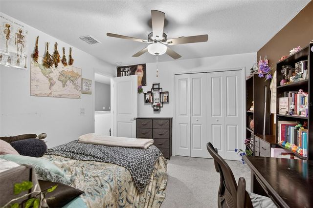 7050 RIPPLE POND LOOP, Zephyrhills, FL 33541