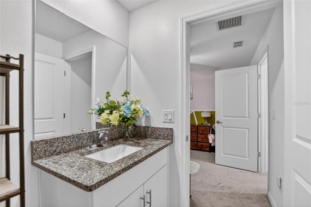 7050 RIPPLE POND LOOP, Zephyrhills, FL 33541