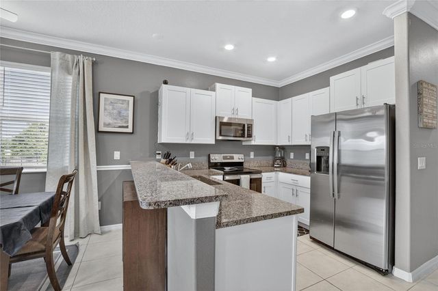 7050 RIPPLE POND LOOP, Zephyrhills, FL 33541