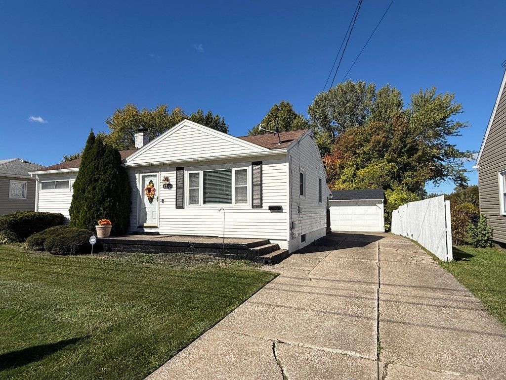 1530 W 43RD Street, Erie, PA 16509