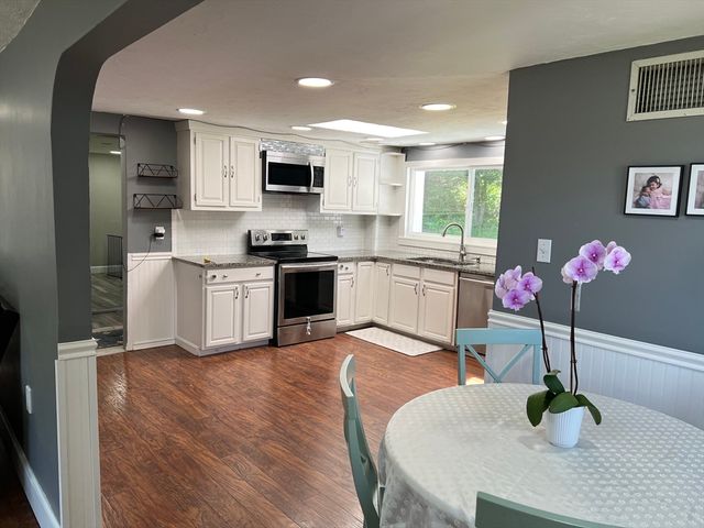 9 Payson Rd, Billerica, MA 01821