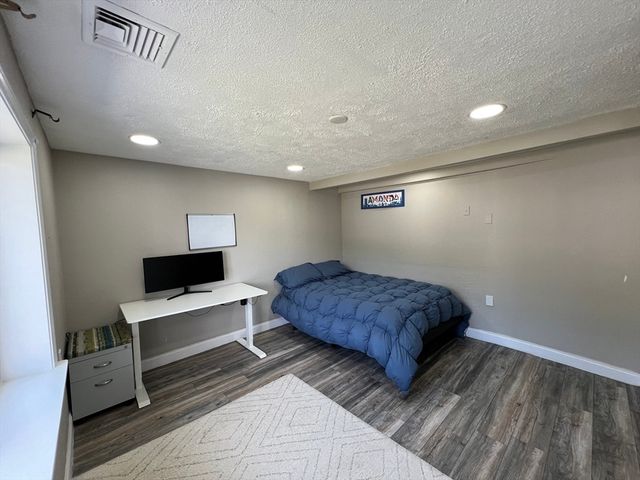 9 Payson Rd, Billerica, MA 01821
