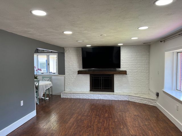 9 Payson Rd, Billerica, MA 01821