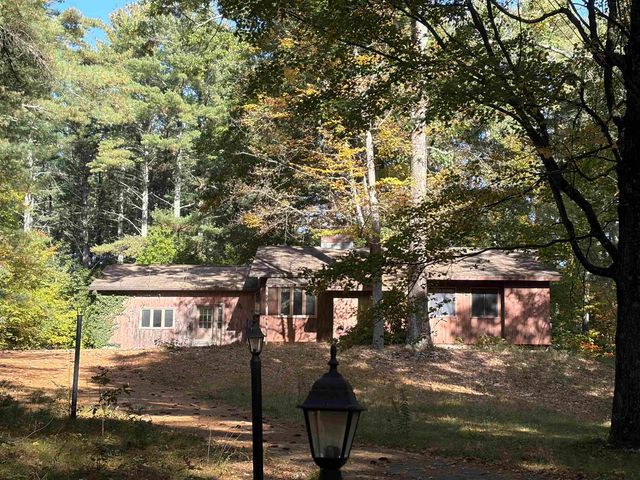 46 Thornton Road, Merrimack, NH 03054