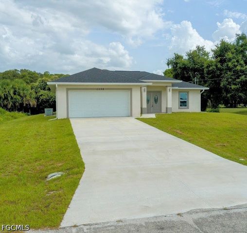 1138 Argosy RD, Labelle, FL 33935