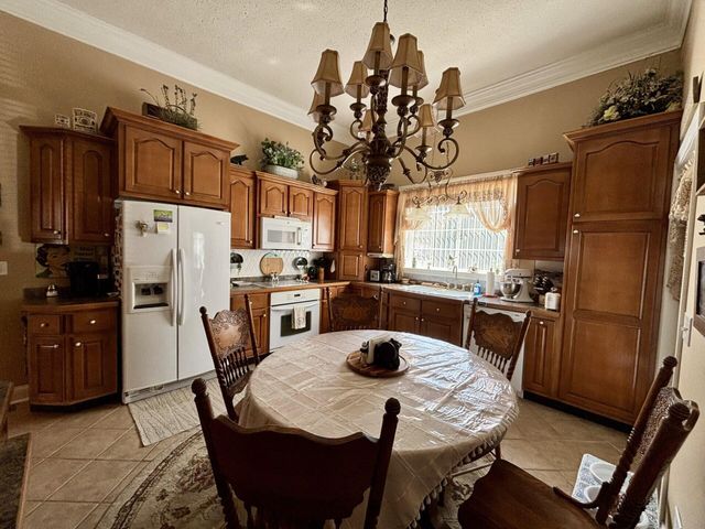 250 Hill Place Road, Benham, KY 40807