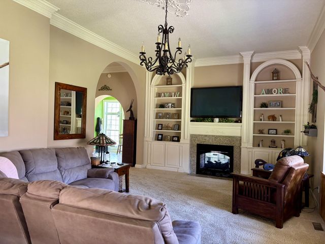 250 Hill Place Road, Benham, KY 40807