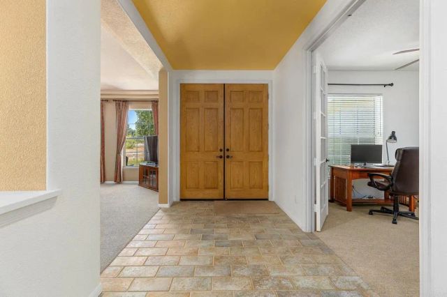 2445 Southern Oak Road, Ramona, CA 92065