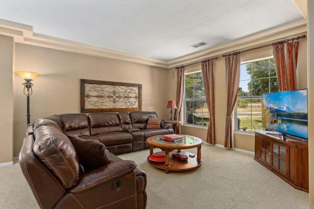2445 Southern Oak Road, Ramona, CA 92065