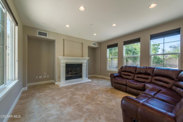 3849 Eagle Flight Drive, Simi Valley, CA 93065