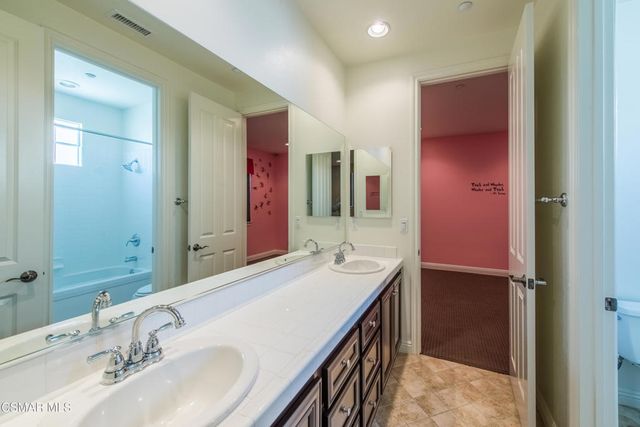 3849 Eagle Flight Drive, Simi Valley, CA 93065