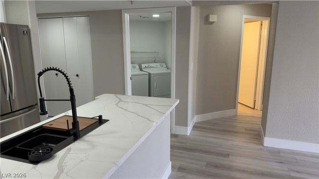 5000 RED ROCK 210, Las Vegas, NV 89118