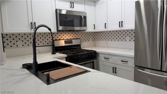 5000 RED ROCK 210, Las Vegas, NV 89118