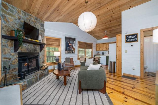 7 Ascherman Court, Blue Ridge, GA 30513