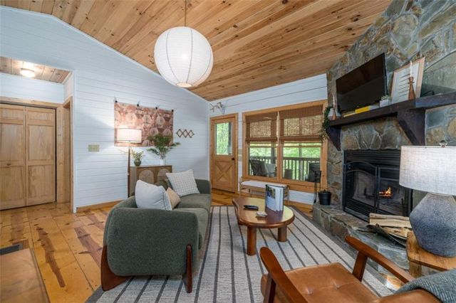 7 Ascherman Court, Blue Ridge, GA 30513