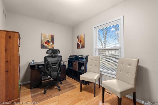 4347 Apple Valley Lane, West Bloomfield, MI 48323