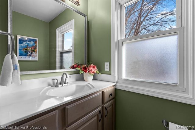 4347 Apple Valley Lane, West Bloomfield, MI 48323