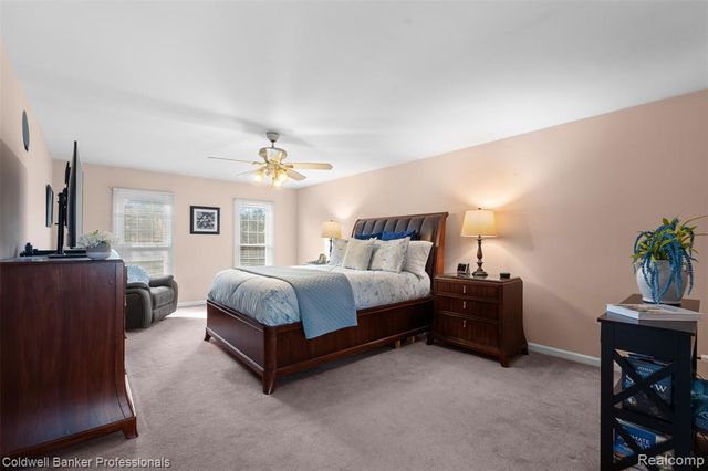 4347 Apple Valley Lane, West Bloomfield, MI 48323