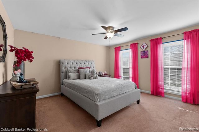 4347 Apple Valley Lane, West Bloomfield, MI 48323