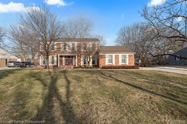 4347 Apple Valley Lane, West Bloomfield, MI 48323