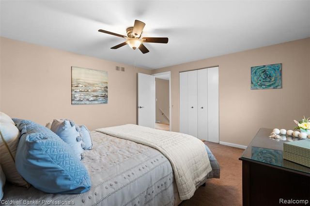 4347 Apple Valley Lane, West Bloomfield, MI 48323