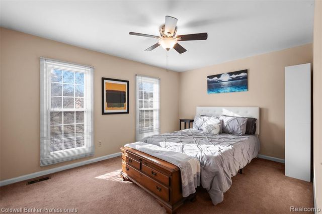 4347 Apple Valley Lane, West Bloomfield, MI 48323