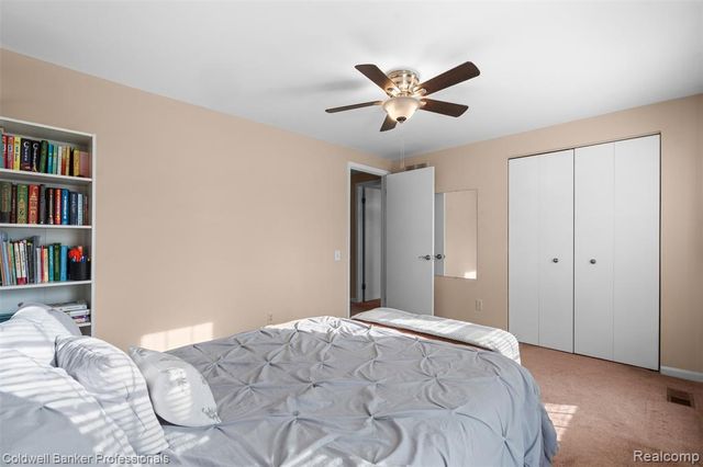 4347 Apple Valley Lane, West Bloomfield, MI 48323