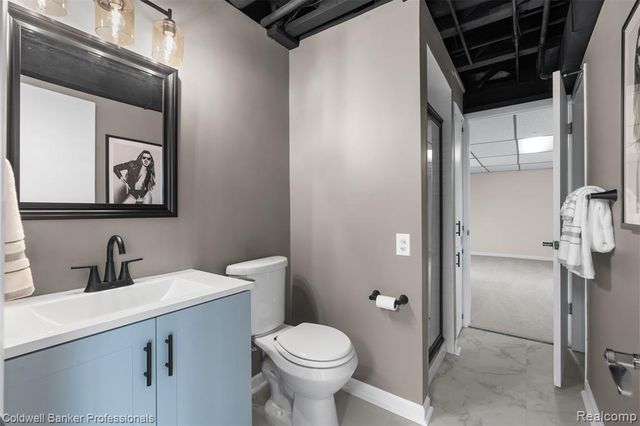 4347 Apple Valley Lane, West Bloomfield, MI 48323