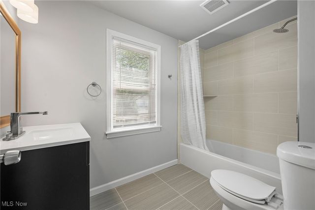 4038 Bushnell Road, University Heights, OH 44118