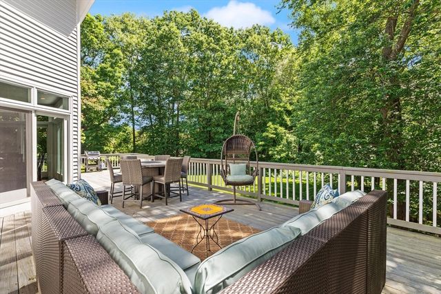 9 Riverside Terrace, Easton, MA 02356