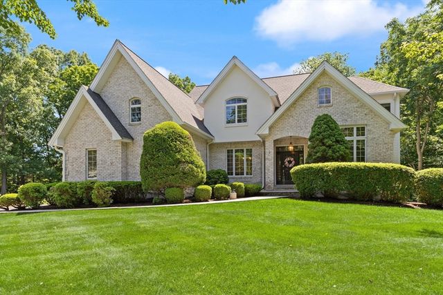 9 Riverside Terrace, Easton, MA 02356