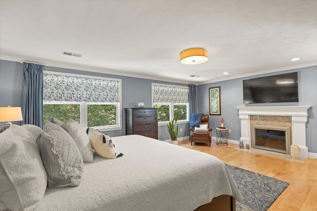 9 Riverside Terrace, Easton, MA 02356