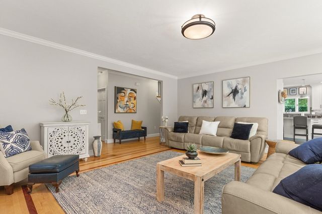 9 Riverside Terrace, Easton, MA 02356