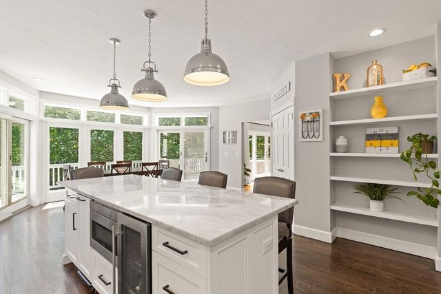 9 Riverside Terrace, Easton, MA 02356