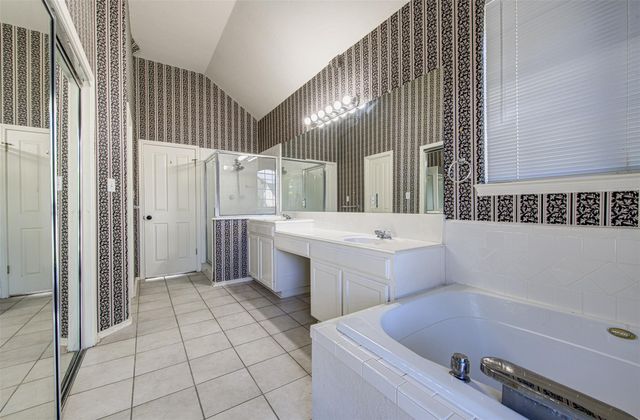 30011 Oakland Hills DR, Georgetown, TX 78628