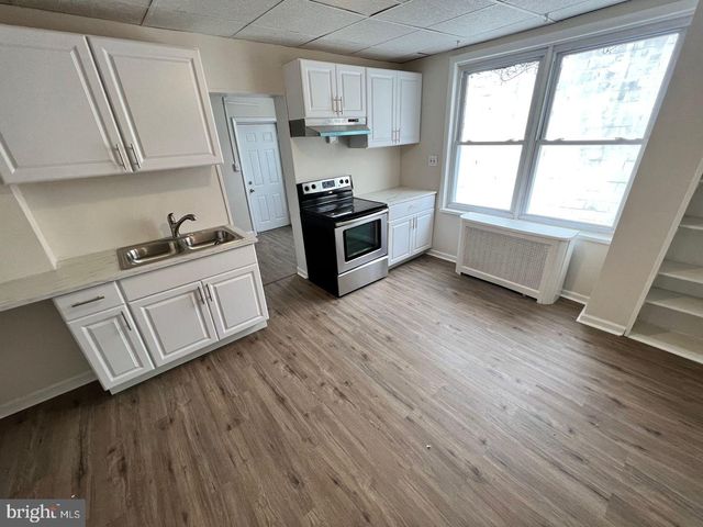 304 3RD, Darby, PA 19023