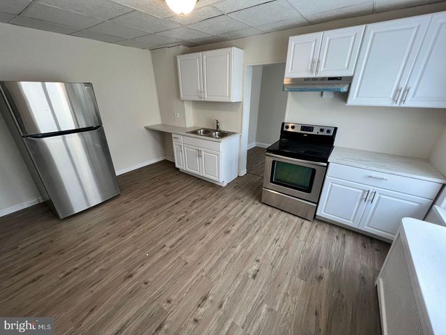 304 3RD, Darby, PA 19023
