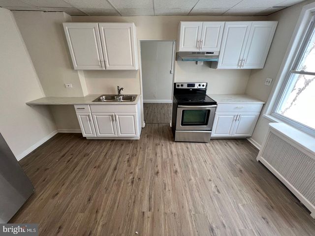 304 3RD, Darby, PA 19023