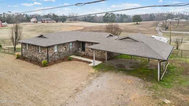 1282 S Highway 309, Byhalia, MS 38611