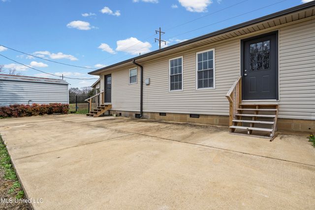 1282 S Highway 309, Byhalia, MS 38611