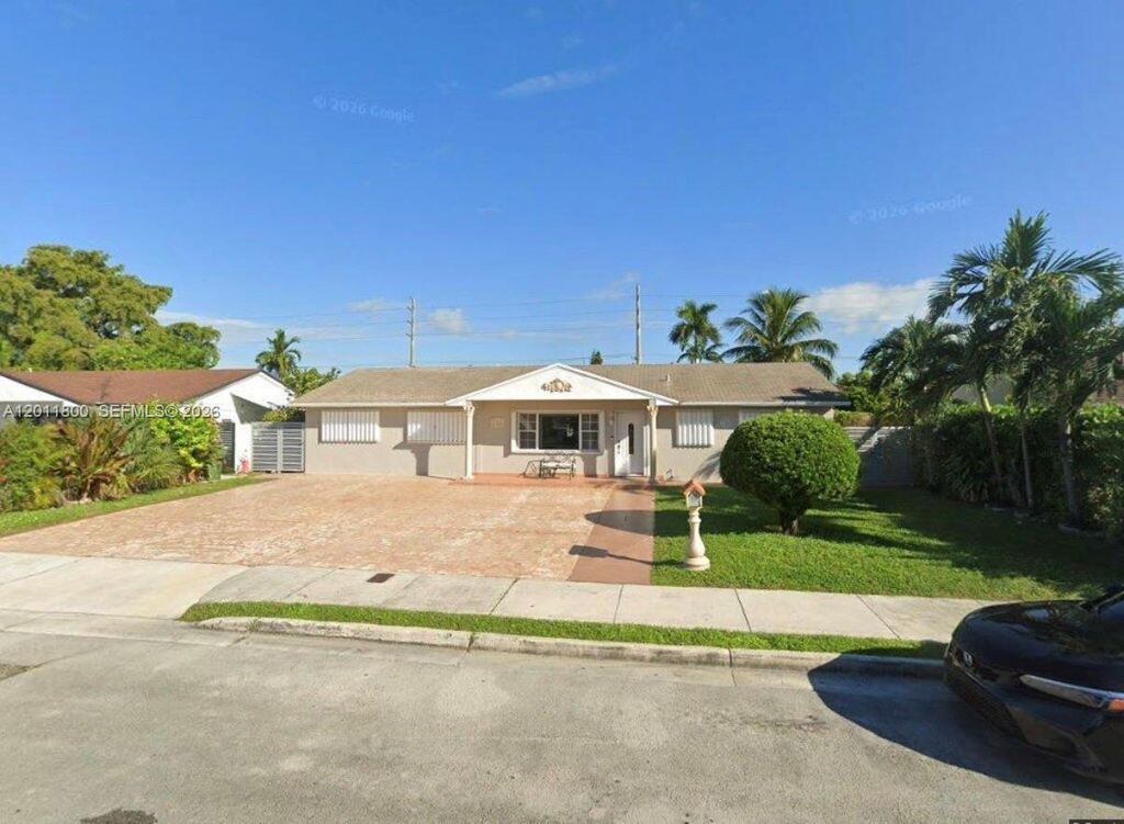 775 W 22nd St, Hialeah, FL 33010