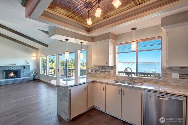 21 Conley Drive, Camano Island, WA 98282