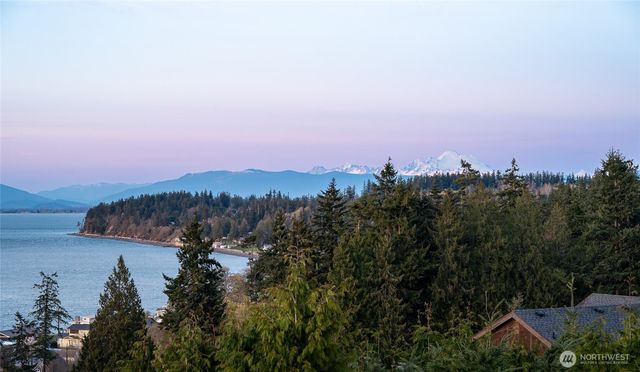 21 Conley Drive, Camano Island, WA 98282