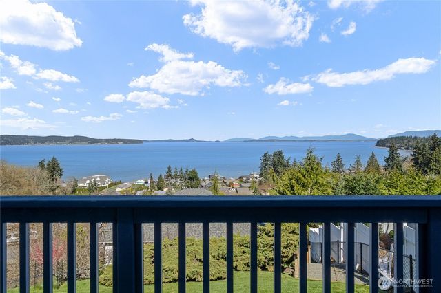 21 Conley Drive, Camano Island, WA 98282