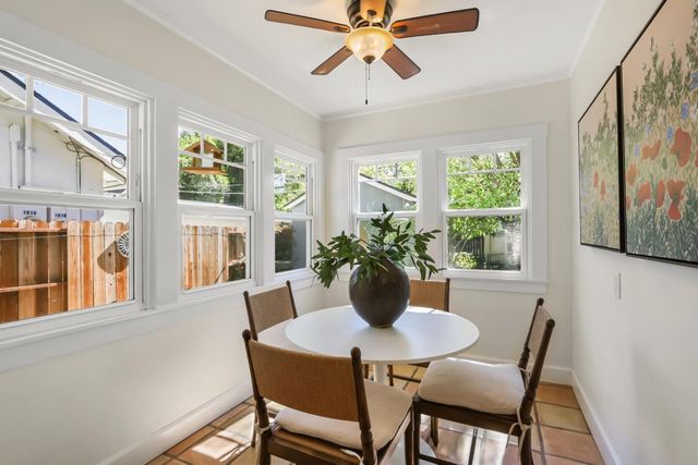 1812 Larkin Way, Sacramento, CA 95818