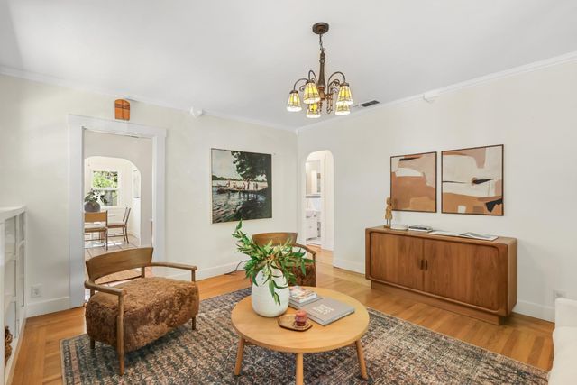1812 Larkin Way, Sacramento, CA 95818