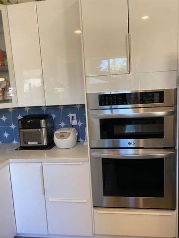 9515 Mainline Dr, Elk Grove, CA 95624