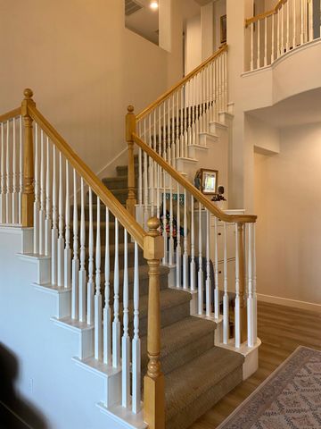 9515 Mainline Dr, Elk Grove, CA 95624