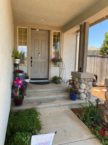 9515 Mainline Dr, Elk Grove, CA 95624
